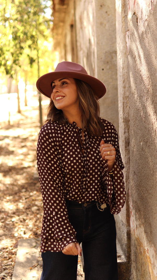 Blusa de bolinhas