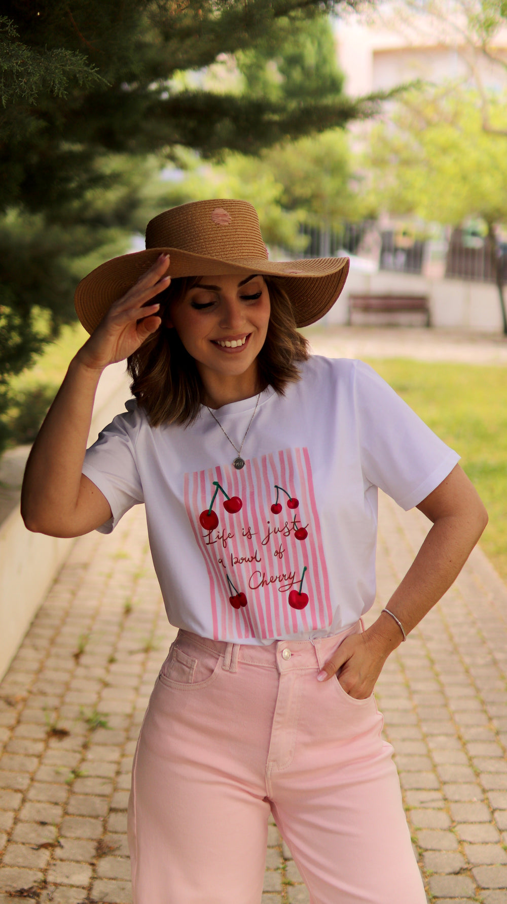 T-shirt “Life is Cherry”