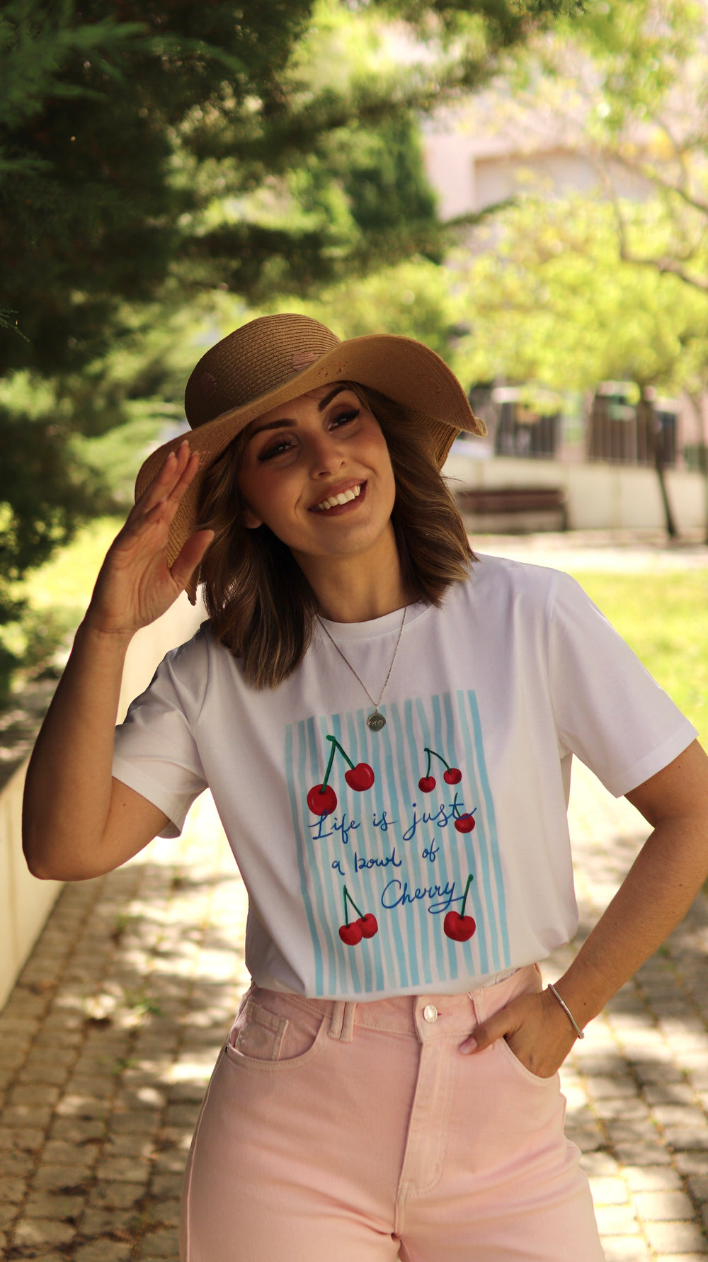 T-shirt “Life is Cherry”