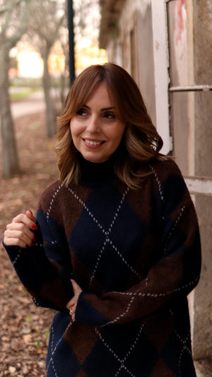 Vestido de punto con estampado de diamantes