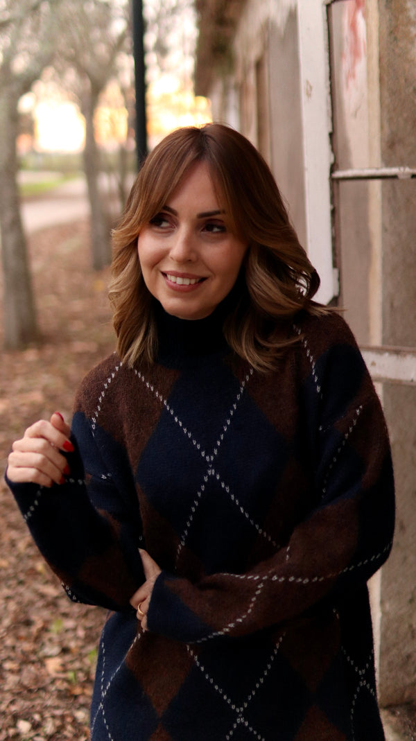 Vestido de punto con estampado de diamantes