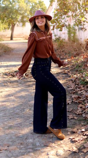 Calças de ganga com tachas