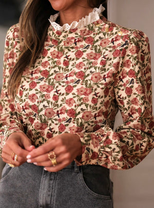 Túnica floral com gola bordada