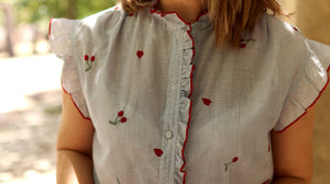 Blusa “Cherry Breeze”