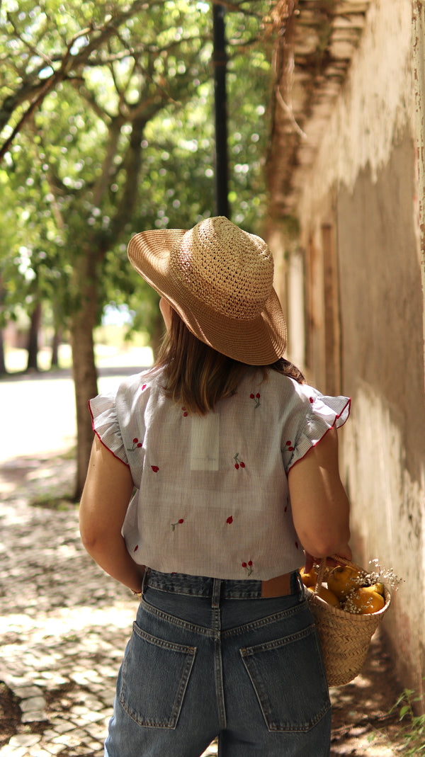 Blusa “Cherry Breeze”