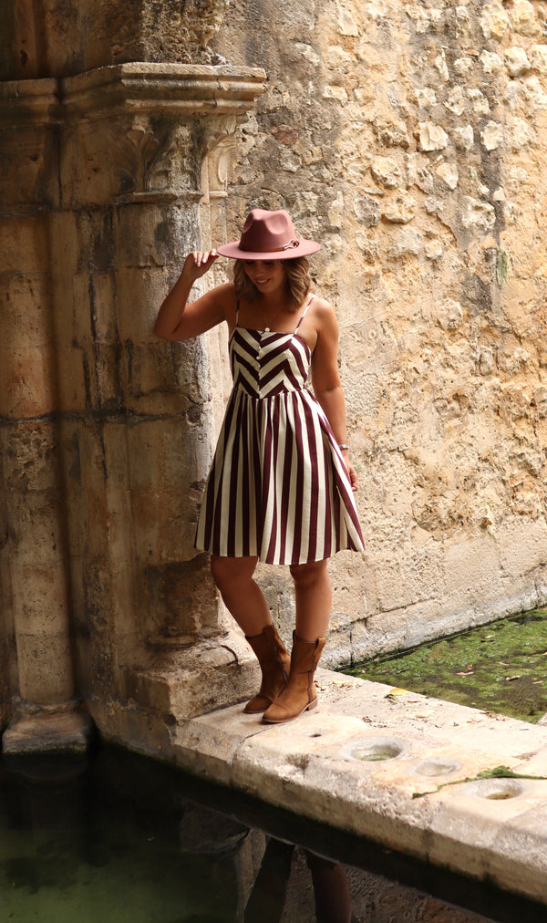 Vestido “Canela Dourada”
