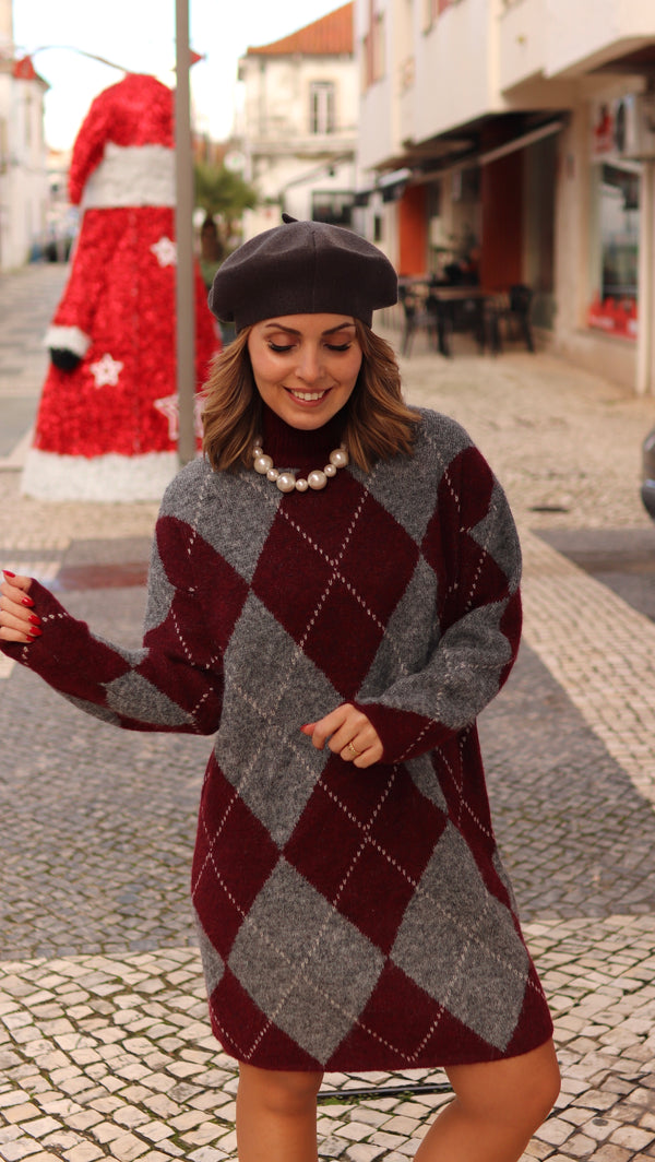 Vestido de punto con estampado de diamantes