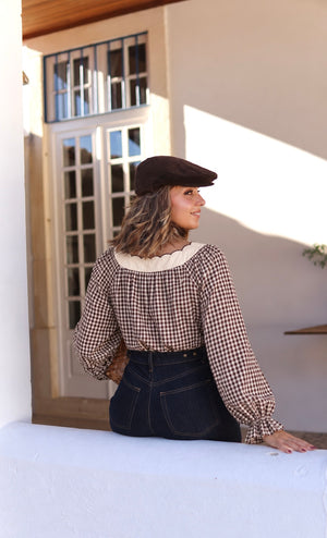 Blusa “Flor de Novembro”