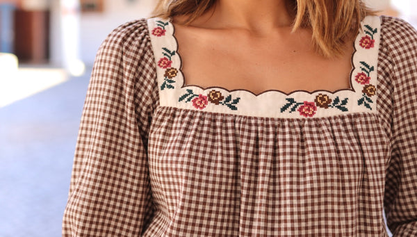 Blusa “Flor de Novembro”